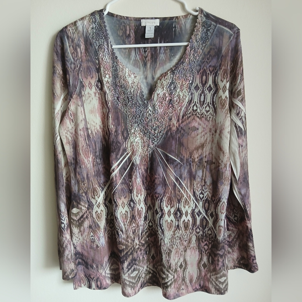 Chico's Size 1 Medium Top